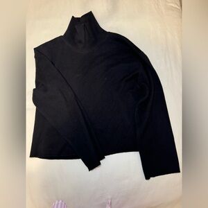 Zara loose turtleneck cropped sweater